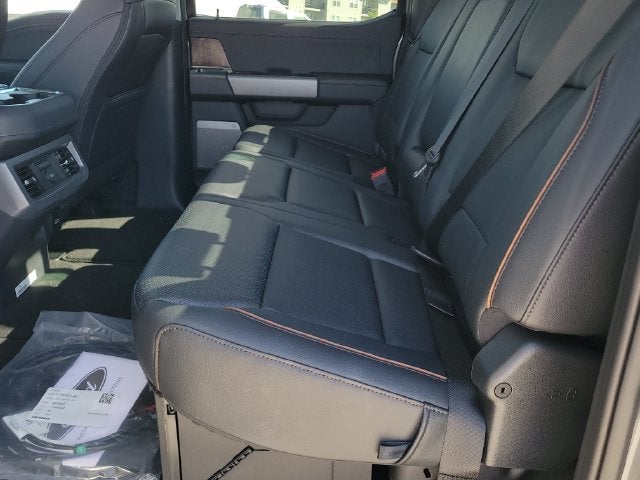 2027 Ford F-350 Lariat DRW