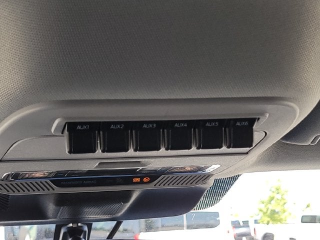2027 Ford F-350 Lariat DRW