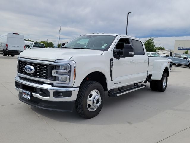 2026 Ford F-350 Lariat DRW