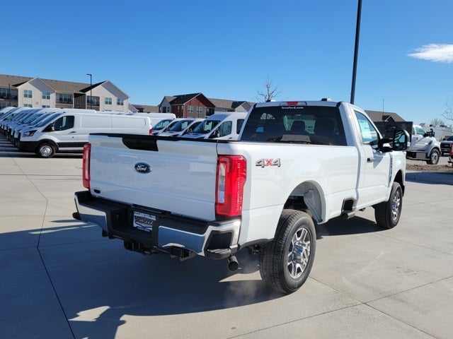 2025 Ford F-350SD XLT