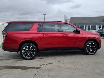 2024 Chevrolet Suburban RST