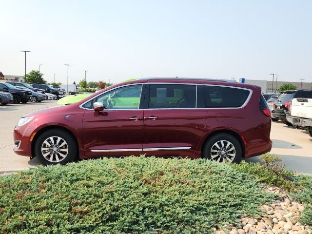 2020 Chrysler Pacifica Hybrid Limited