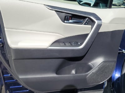 2022 Toyota RAV4 Hybrid XLE Premium