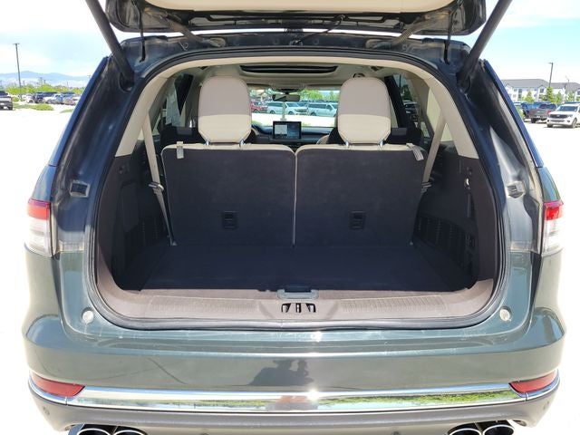 2022 Lincoln Aviator Standard
