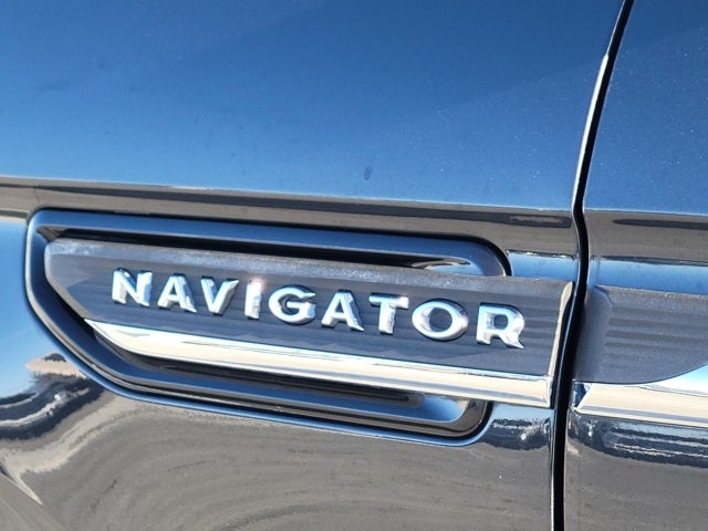 2023 Lincoln Navigator Standard