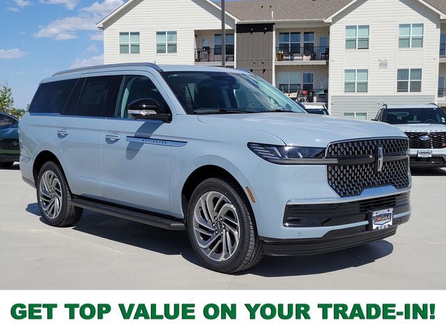 2026 Lincoln Navigator Premiere AWD's photo