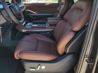 2025 Lincoln Navigator L Reserve