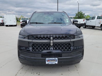 2026 Lincoln Navigator L Reserve