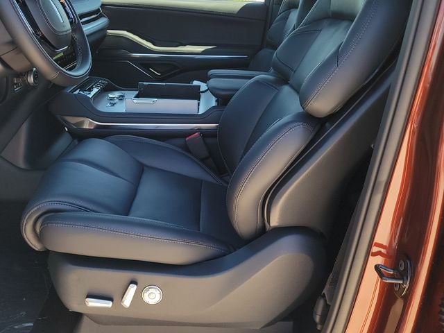 2027 Lincoln Navigator L Reserve
