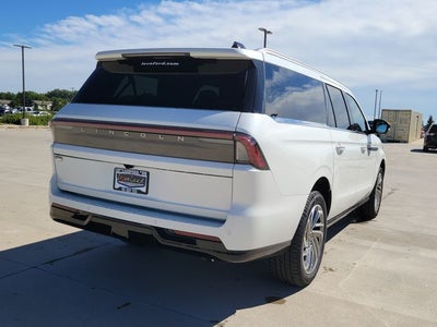 2027 Lincoln Navigator L Reserve