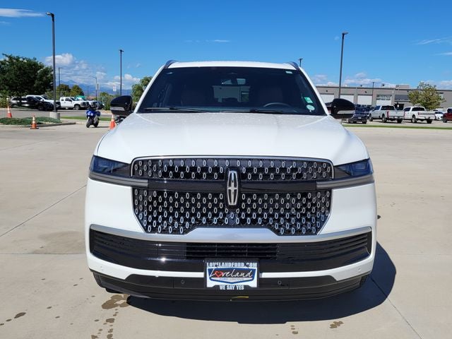 2027 Lincoln Navigator L Reserve