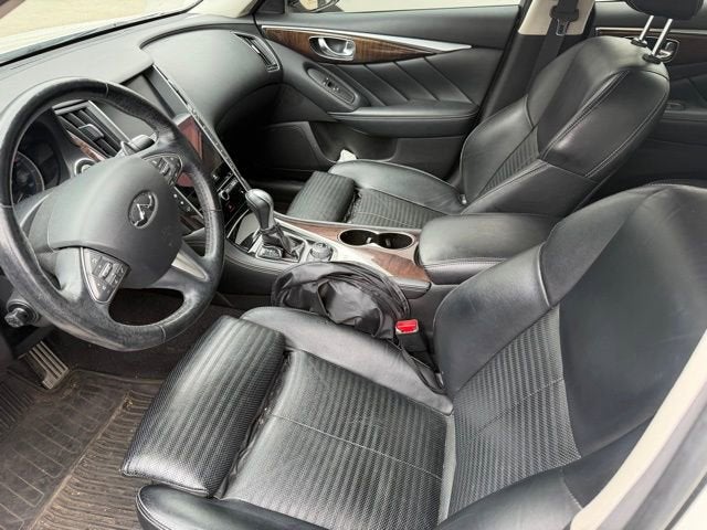 2015 INFINITI Q50 Sport