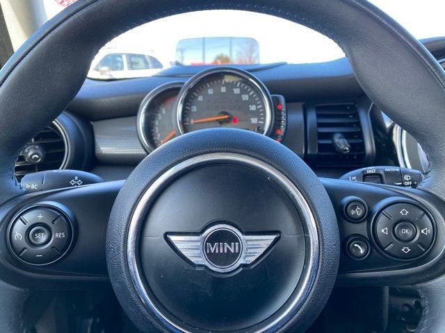 2015 MINI Cooper Hardtop 4 Door Base