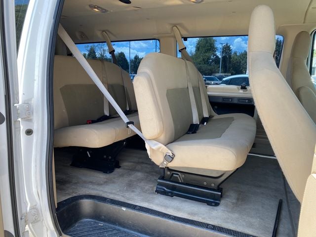 2013 Ford E-350SD XLT