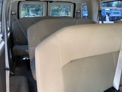 2013 Ford E-350SD XLT