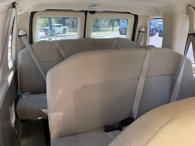 2013 Ford E-350SD XLT