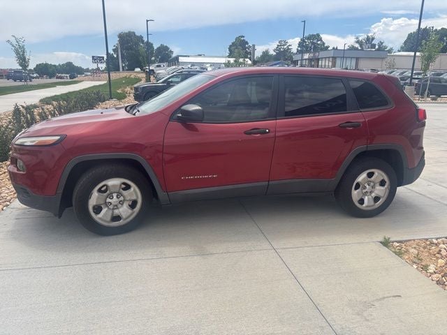 2016 Jeep Cherokee Sport