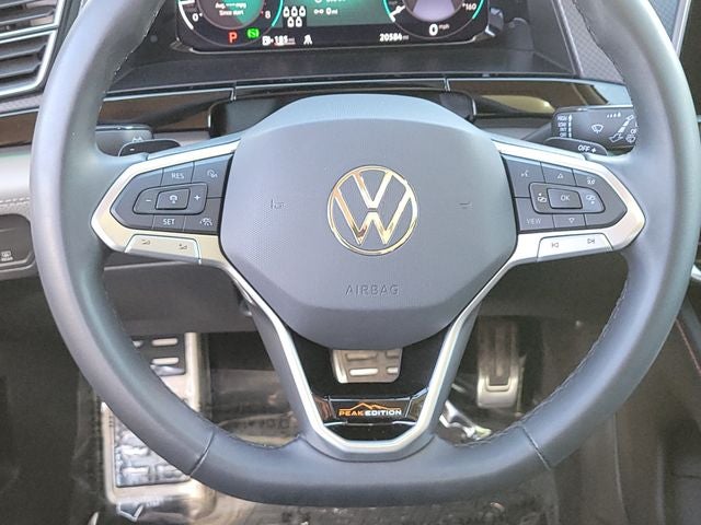 2024 Volkswagen Atlas 2.0T Peak Edition SE w/Technology