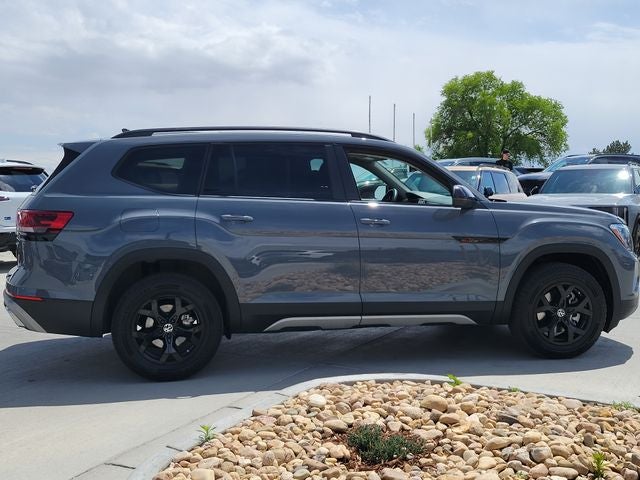 2024 Volkswagen Atlas 2.0T Peak Edition SE w/Technology