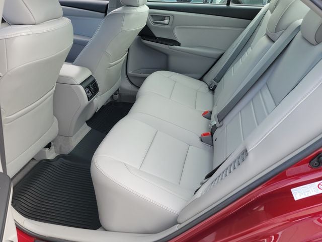 2017 Toyota Camry Hybrid XLE