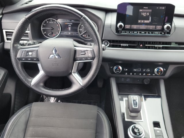2022 Mitsubishi Outlander Black Edition