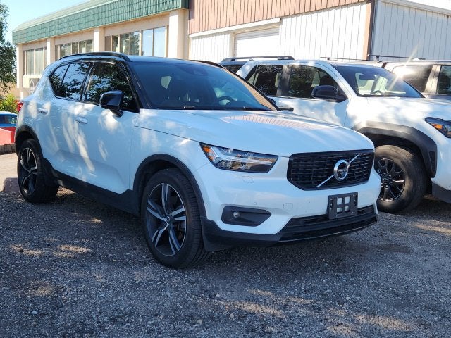 2020 Volvo XC40 R-Design