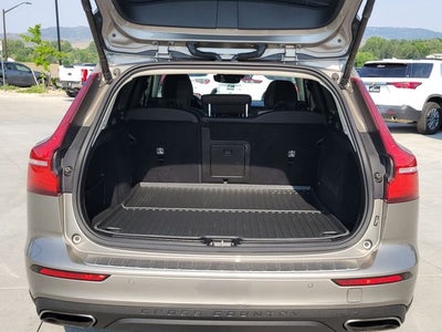 2020 Volvo V60 Cross Country T5