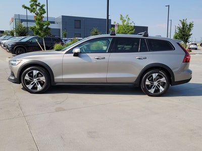 2020 Volvo V60 Cross Country T5